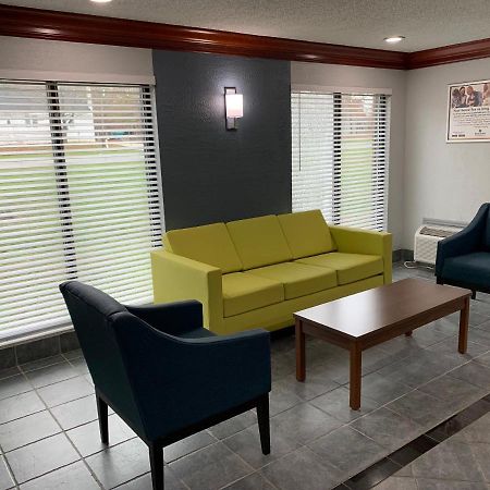 Hometowne Studios By Red Roof Egg Harbor-Atlantic City Airport Egg Harbor Township Exteriör bild