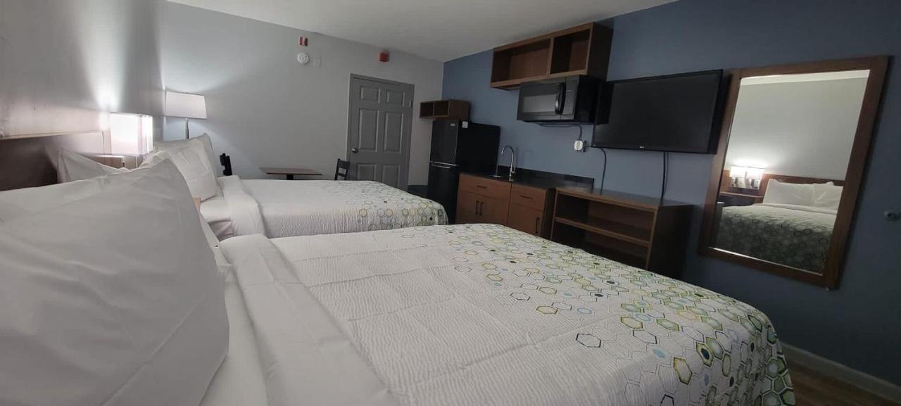 Hometowne Studios By Red Roof Egg Harbor-Atlantic City Airport Egg Harbor Township Exteriör bild