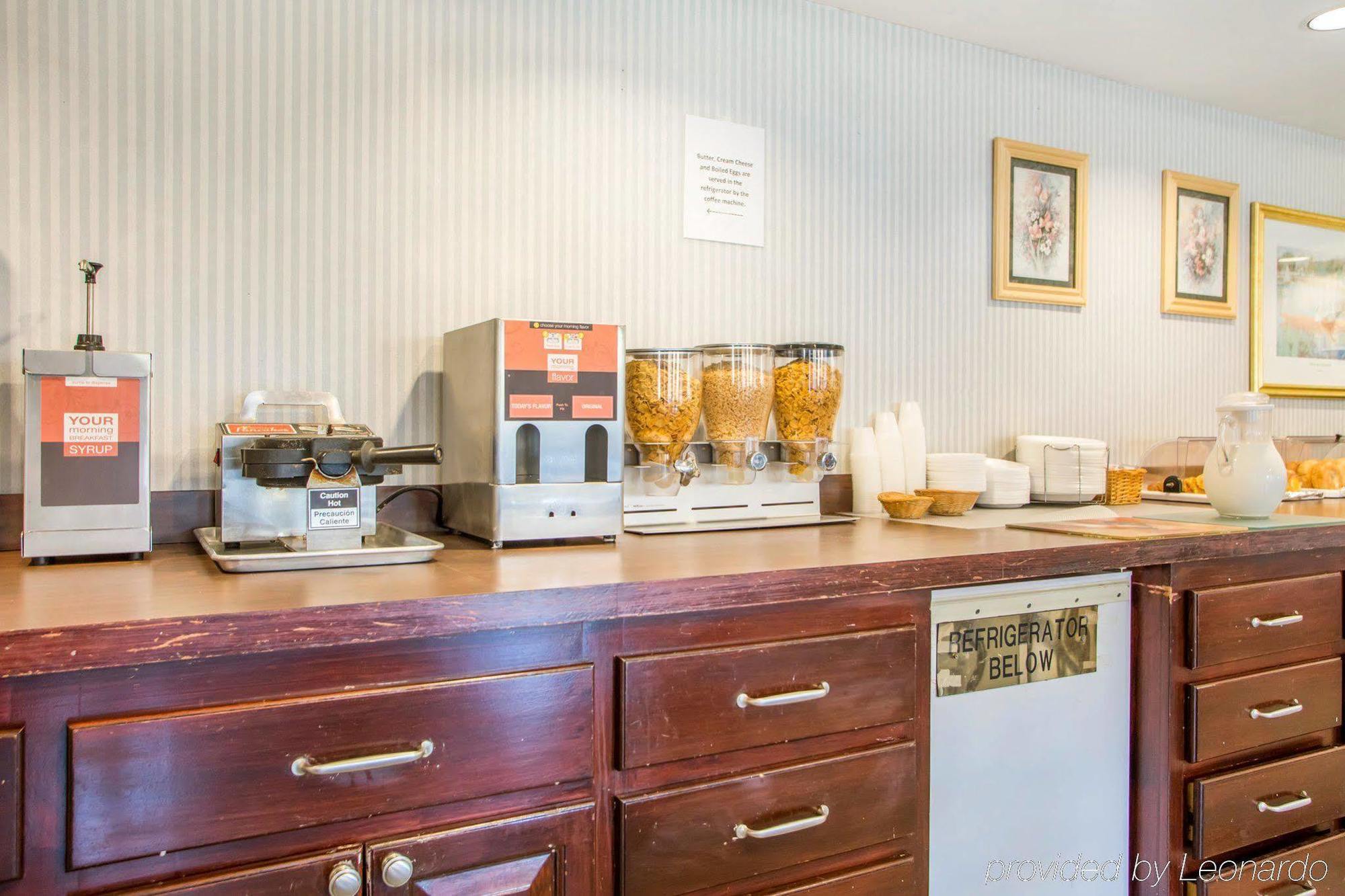 Hometowne Studios By Red Roof Egg Harbor-Atlantic City Airport Egg Harbor Township Exteriör bild
