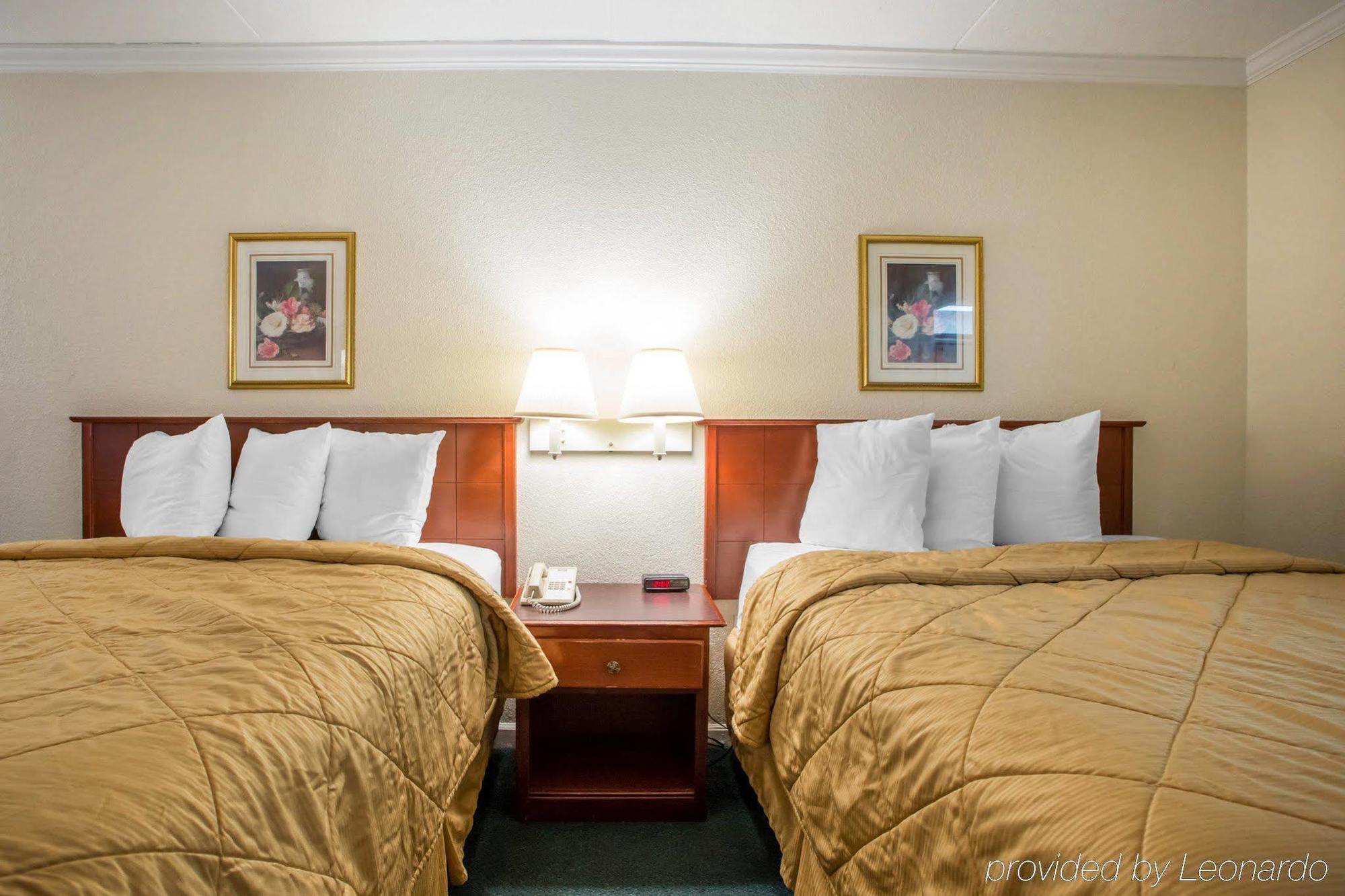 Hometowne Studios By Red Roof Egg Harbor-Atlantic City Airport Egg Harbor Township Exteriör bild