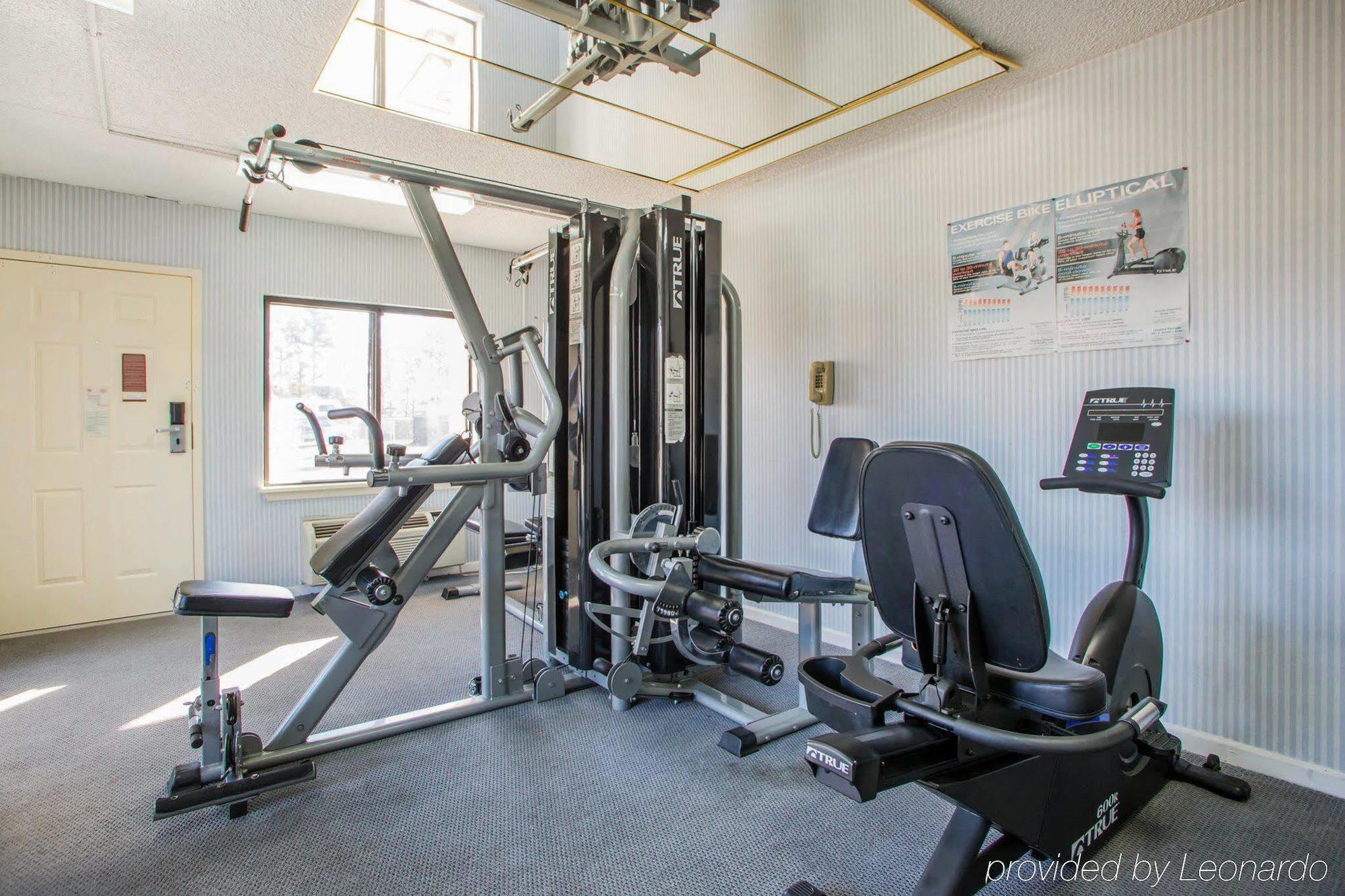 Hometowne Studios By Red Roof Egg Harbor-Atlantic City Airport Egg Harbor Township Exteriör bild